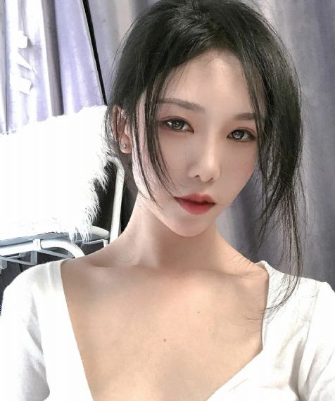 自拍视频二区_HD韩国电影在线观看