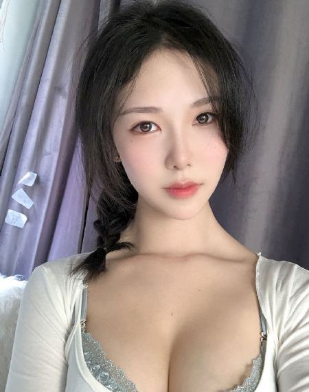 天天摸天天躁天天添天天爽_高清完整版