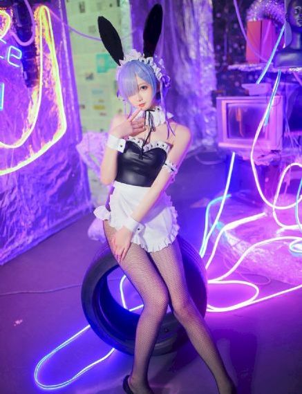 欧美精品一卡二卡三卡四卡视_720高清免费观看