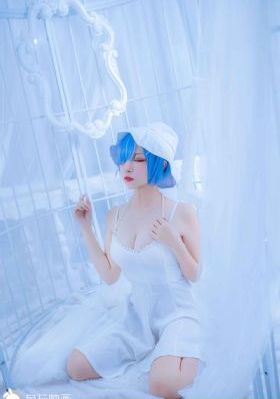 小镇姑娘电影完整版免费观看_剧情片高清在线