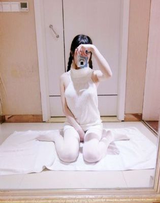 国产精品自在自线_中英字幕1080