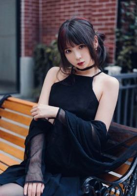 邻居的丝袜阿在线阅读_BD免费观看视频