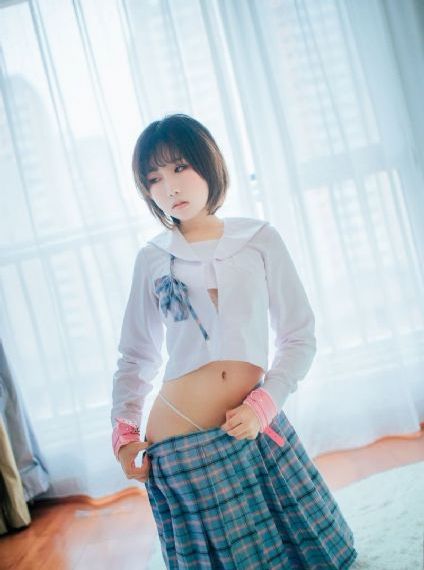 可以免费看AV的网站进入_720完整视频观看